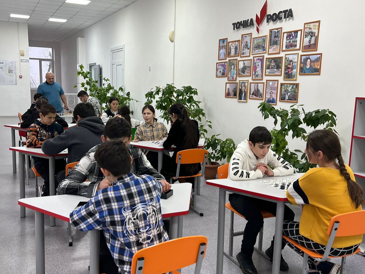 В центре образования Точка роста прошел турнир по шахматам.